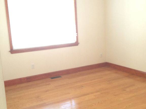 5th image of 12317 6th Ave
