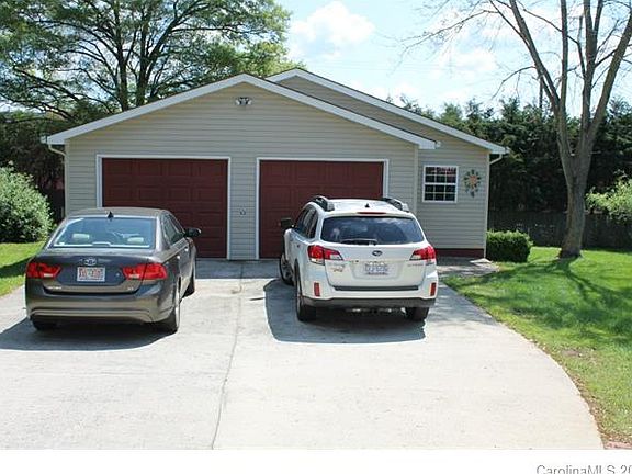 5th image of 1709 Fairfield Dr