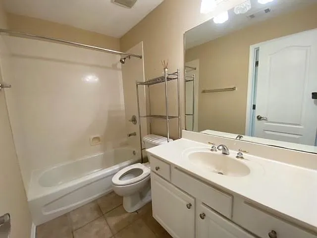 2511 Gadsen Walk — Photo 31
