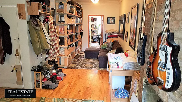 Rented by ZealEstate Group Inc | media 42