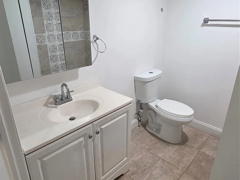 1758 NW 55th Ave #101 — Photo 6