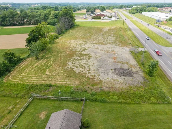 E Lincoln Way, Dalton, OH 44618