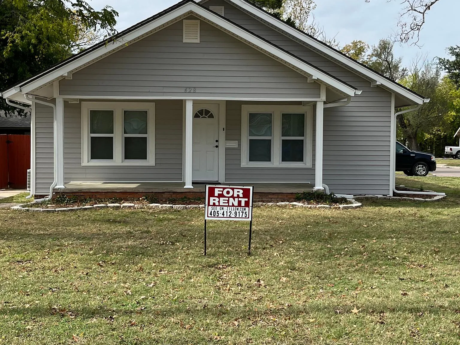 628 N University Boulevard — Photo 1