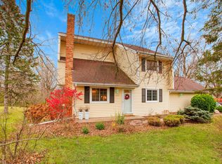 1175 Benton Way, Arden Hills, MN 55112