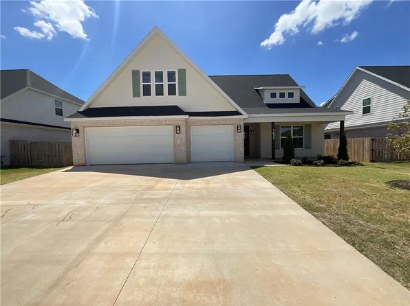 1455 Padova Ave, Tontitown, AR 72762