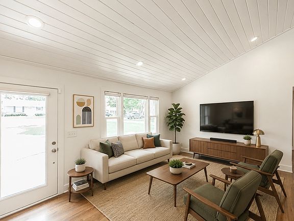 3rd image of 501 Brentlawn Dr