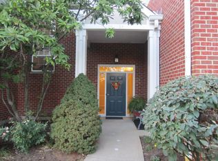 30 Parkside Dr, Florence, KY 41042