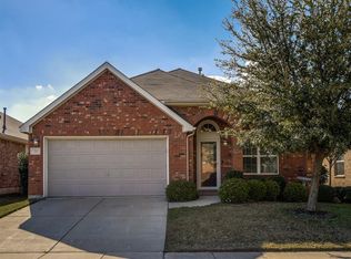 416 Turnstone Dr, Little Elm, TX 75068