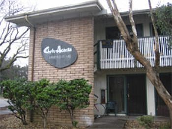 1st image of 446 E Acacia St APT 3