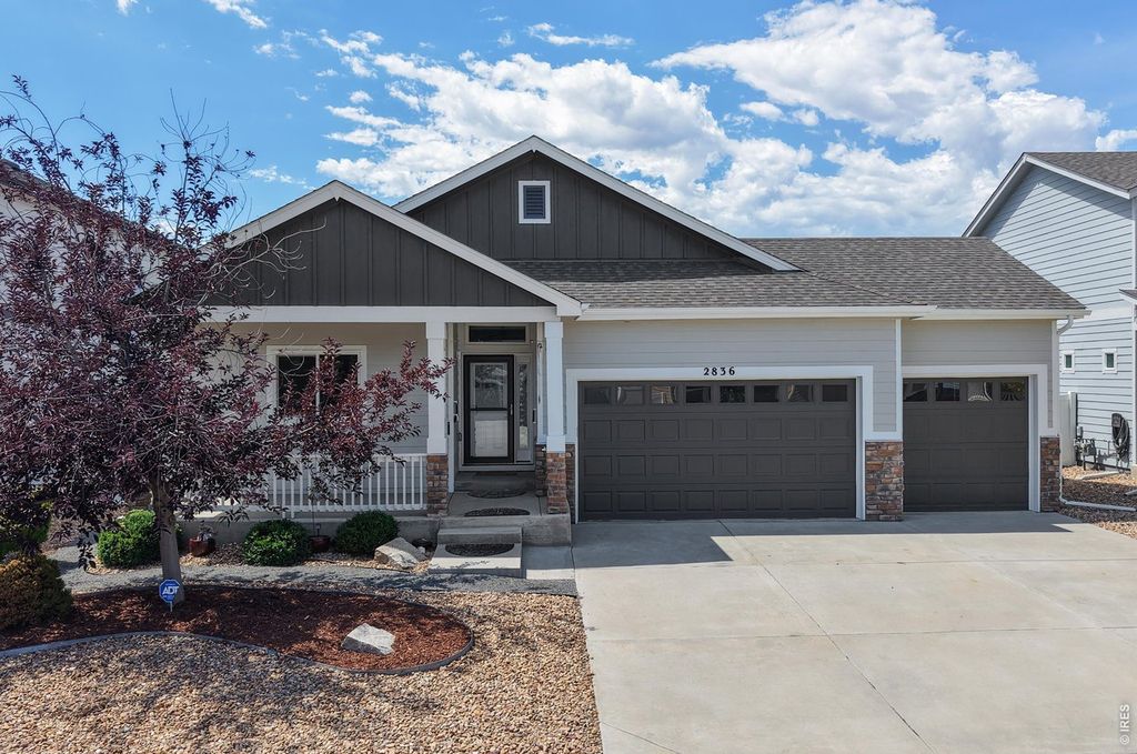 2836 Hydra Dr