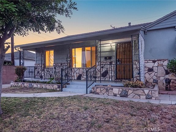2nd image of 2147 Divine Dr