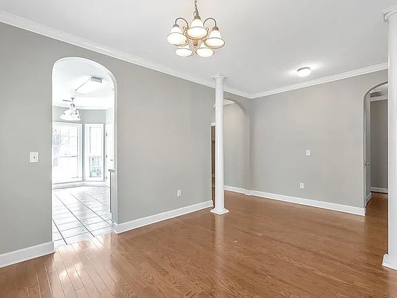 3rd image of 144 Penhale Park Rd
