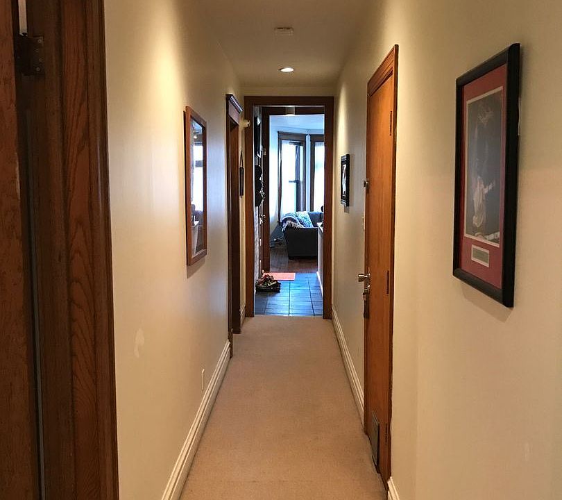 1st image of 909 W Dakin St #9896475