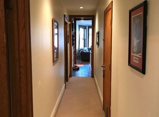 909 W Dakin St #9896475, Chicago, IL 60613