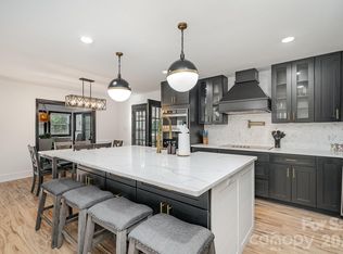 8823 Dartmoor Pl, Mint Hill, NC 28227