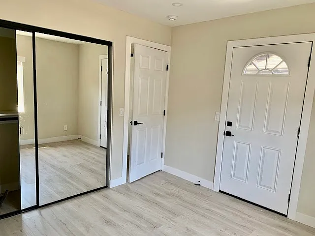 bedroom with closet