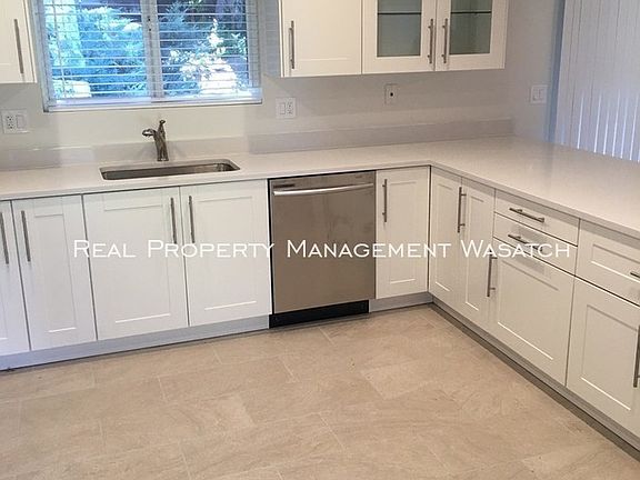 5th image of 2826 E Willow Wick Dr