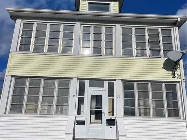 49 51 Island Ave E, Rumford, RI 02916