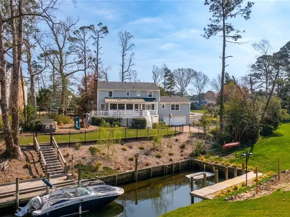 1800 Duke Of York Quay, Virginia Beach, VA 23454