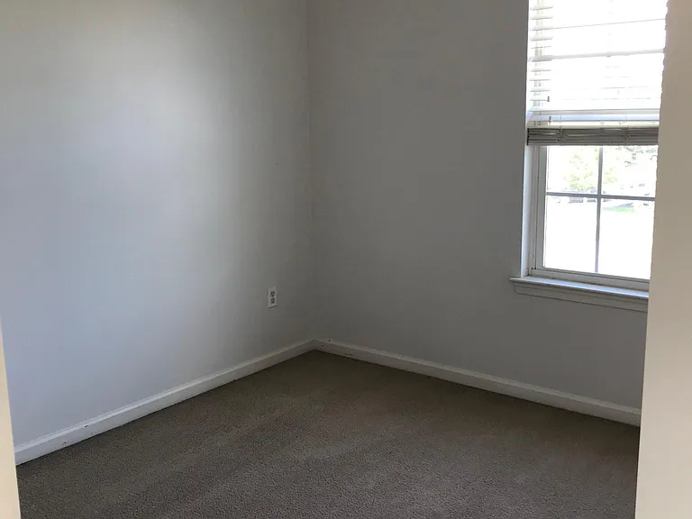 1038 Sparrow Way — Photo 10
