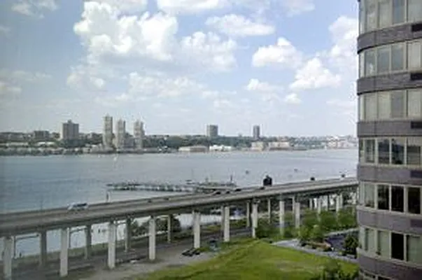 Sold by R New York | media 6