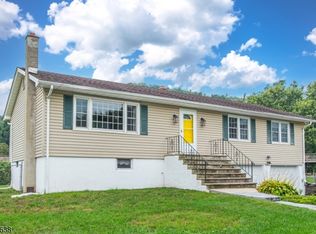 29 Thistle Ave, Glenwood, NJ 07418