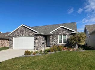 233 Royal Saint Pats Dr, Wrightstown, WI 54180
