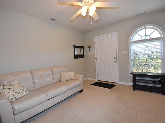 5th image of 3448 S Oaklawn Cir