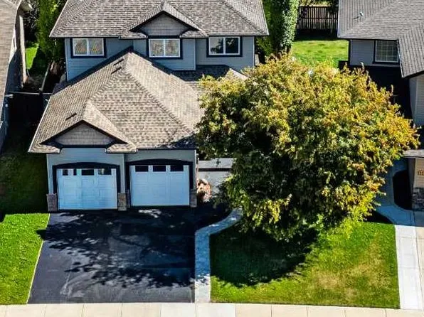 151 Kirton Close W, Red Deer, AB T4P 0A4