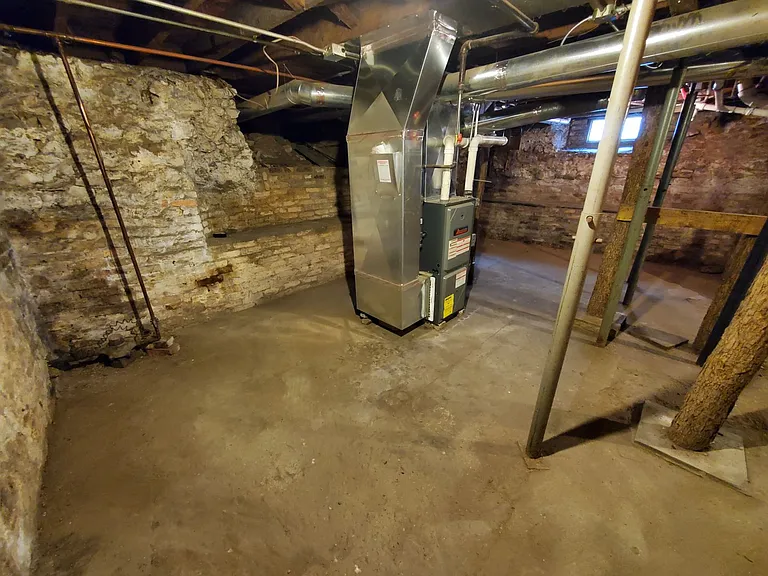 112 Fairbanks St NE — Photo 31