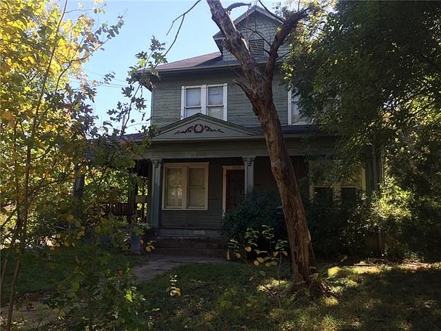 2nd image of 4320 Worth St