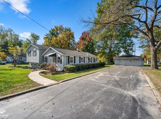 821 Wisconsin Rd, New Lenox, IL 60451