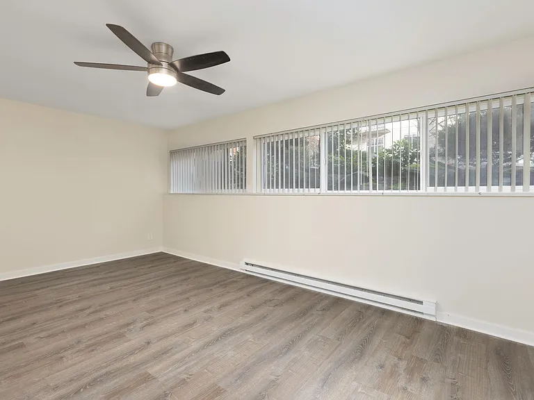 Cordova Apartments — Photo 51