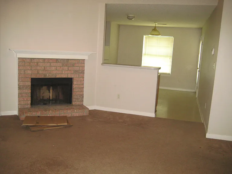 6720 Whitten Grove Cv — Photo 12