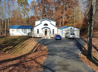 410 Hickory Ln, Russell Springs, KY 42642