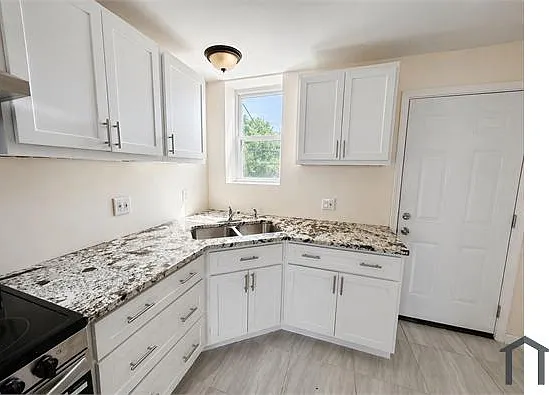 14 Parkland Pl — Photo 5