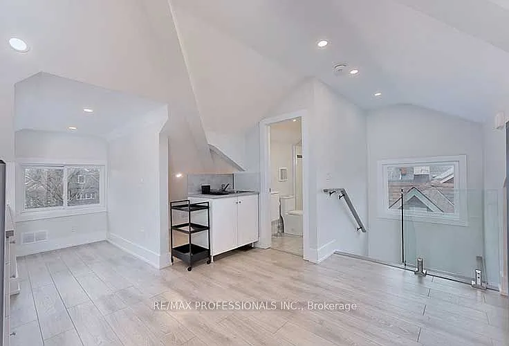 23 Radford Ave #3 — Photo 5