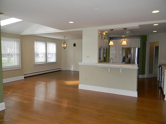2nd image of 418 Beacon Blvd