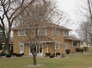 2716 Clearview Dr, Burlington, IA