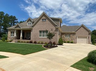 735 Indian Ridge Dr, Huntsville, AL 35802