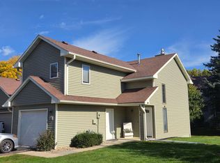 5 Elton Ridge Ct NW, Rochester, MN 55901