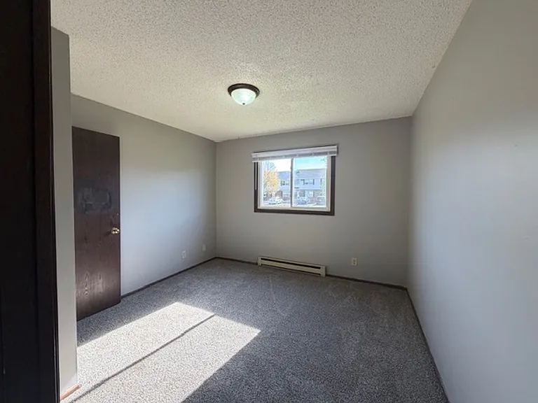 1132 Imperial Cir — Photo 5