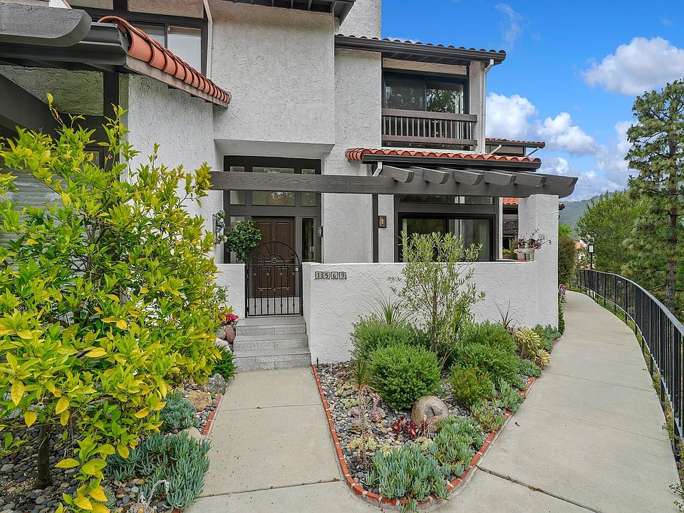1st image of 1569 Michael Ln