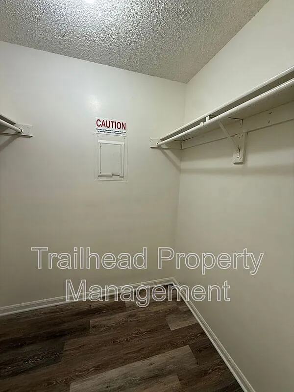 2 bed, 1.0 bath, 780 sqft, $1,445 — Photo 4