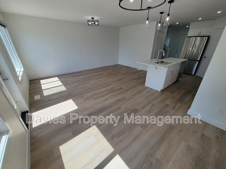 8887 Carson Way SW #MAIN — Photo 4