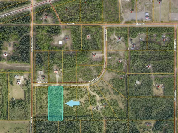 8 Joyce Jean Dr, Fairbanks, AK 99712