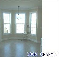 2nd image of 2699 Ange St