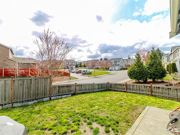 3rd image of 19324 19th Avenue Ct E