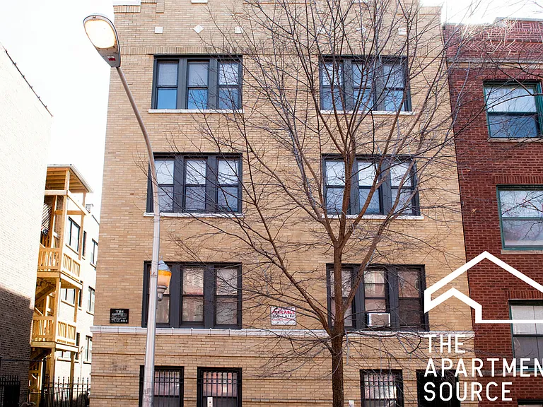 837 W Cornelia Ave #1N — Photo 11