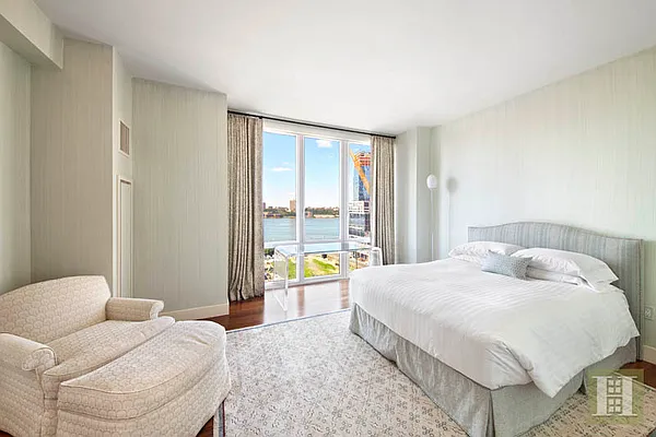 Sold by Halstead Real Estate | media 4